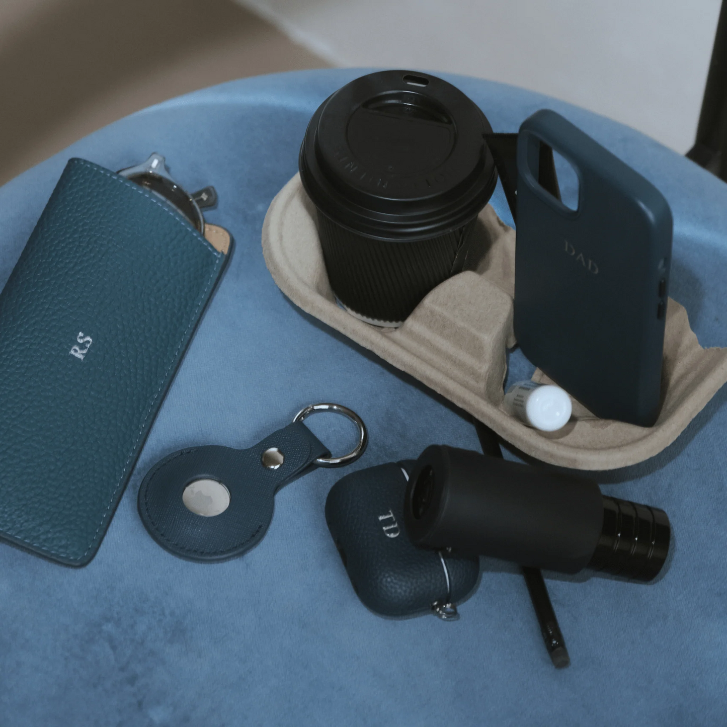 Pebble — Funda Airpods Personalizada